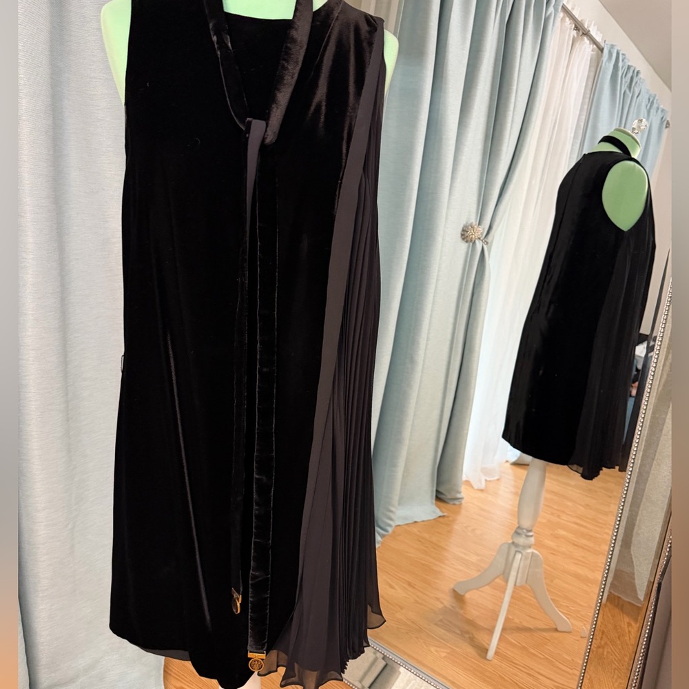 Gucci Black Velvet Dress size 40 - Picture 11 of 16